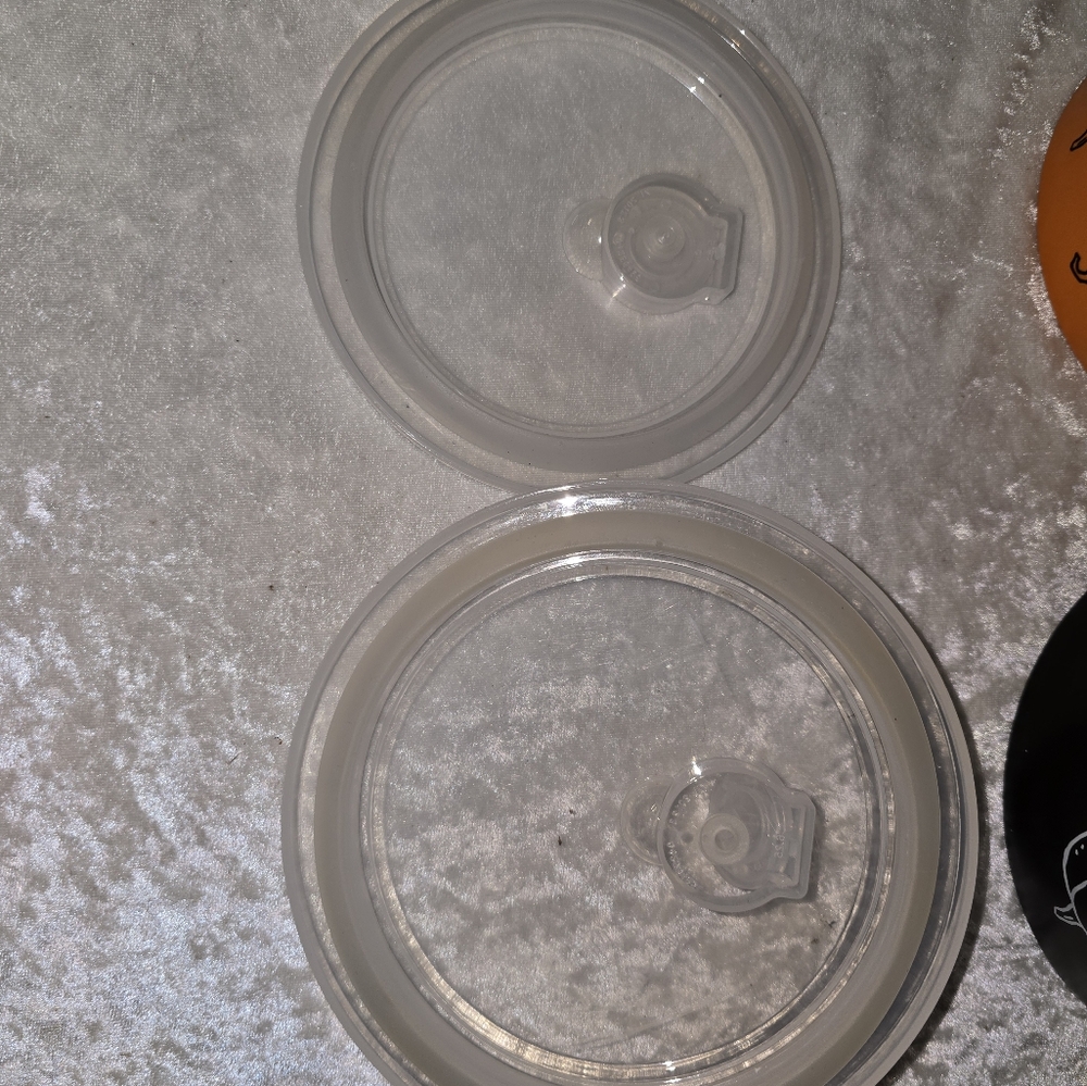 Set Of 2 EUC Set of Rae Dunn Treats round  Ceramic Container With Vented Lids - Picture 8 of 11